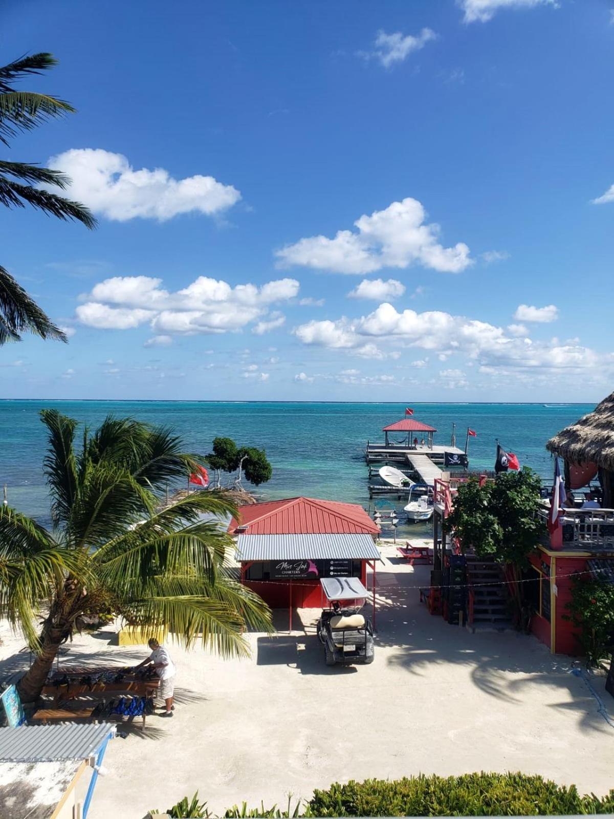 Apartment Club At Popeyes Caye Caulker