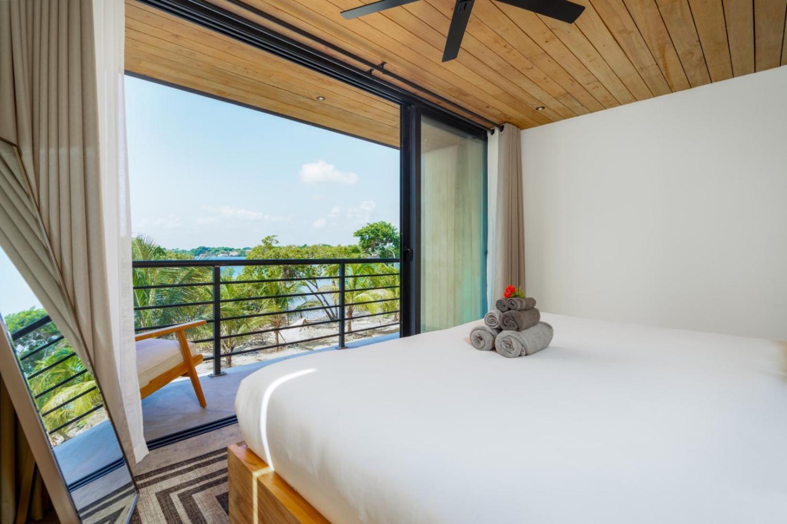 Villa New Modern Ocean Front On Private Island