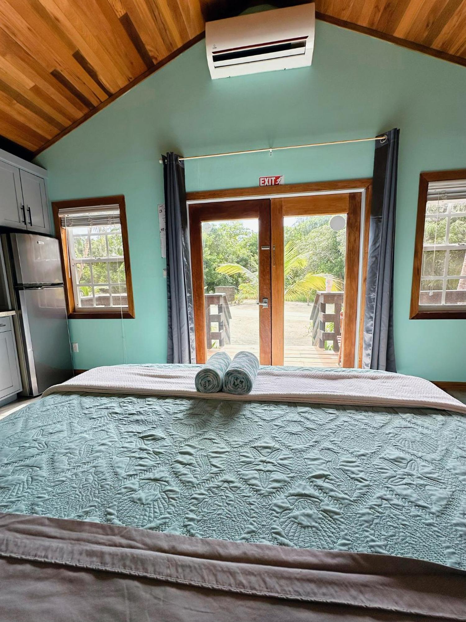 Mangata Adults Only Hotel San Pedro (Ambergris Caye)
