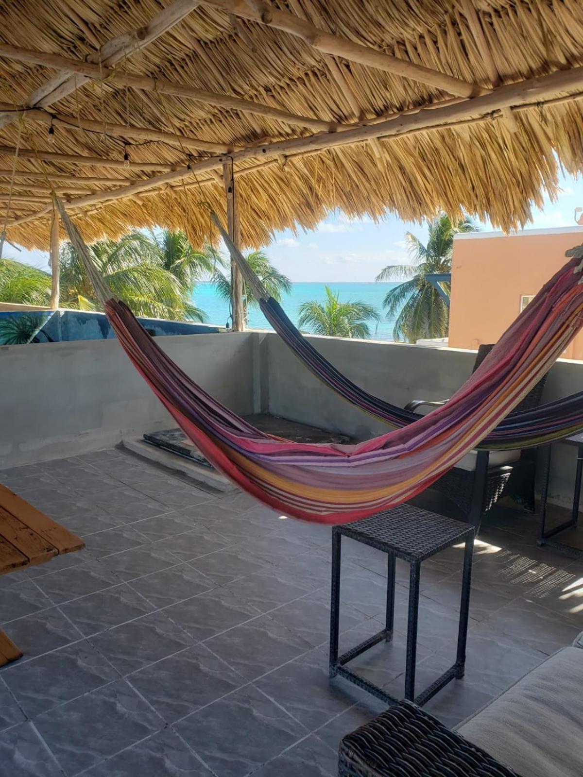 Apartment Club At Popeyes Caye Caulker