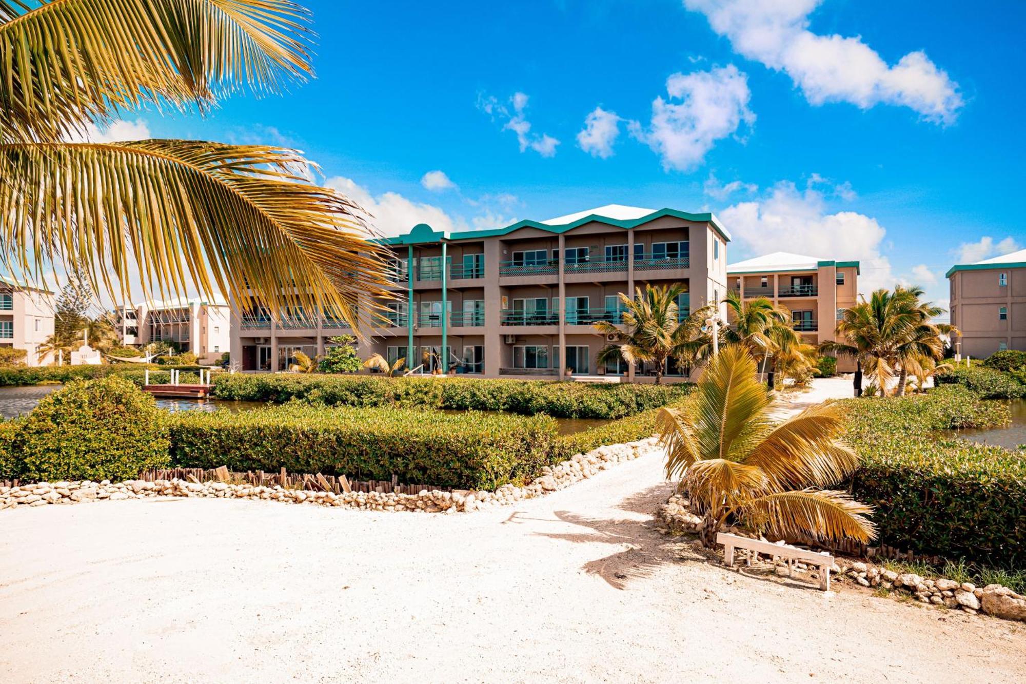 Aparthotel A203 @ Mara Laguna San Pedro (Ambergris Caye)