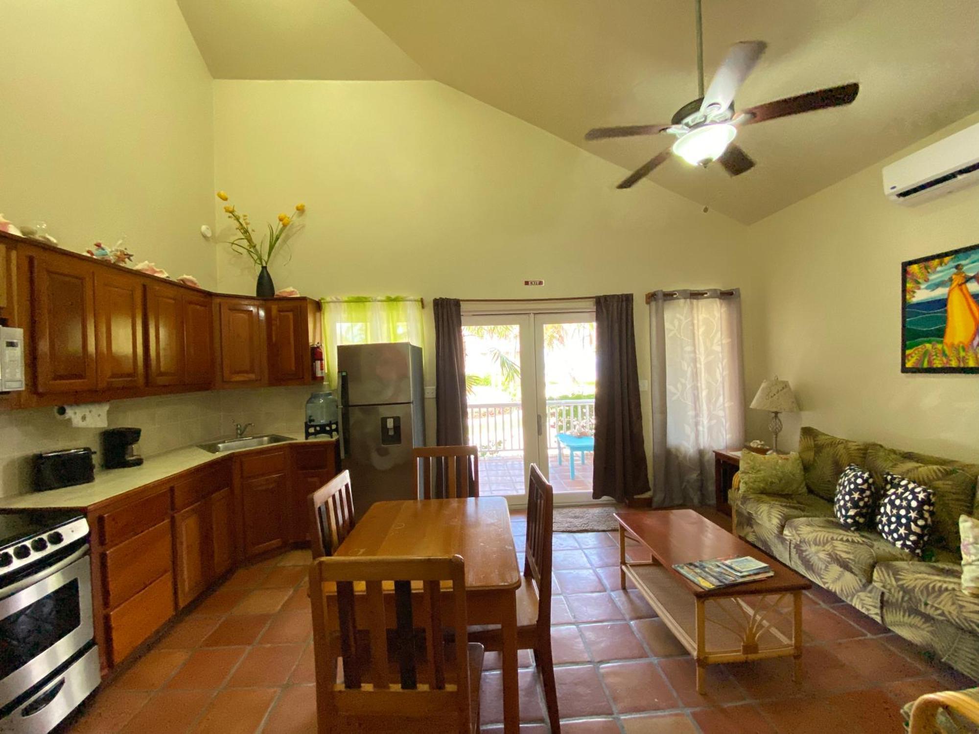Sapphire Resort San Pedro (Ambergris Caye)