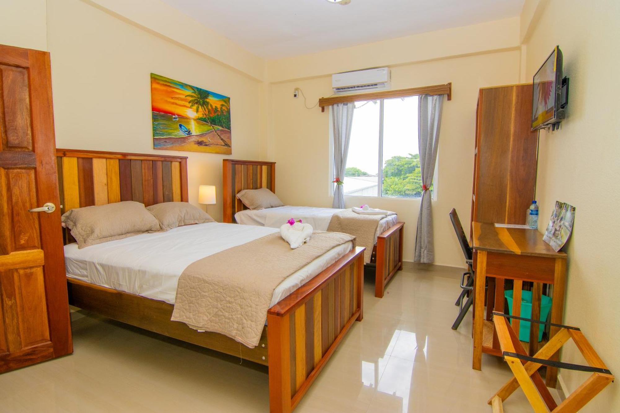 Aparthotel Tropical Palace San Pedro (Ambergris Caye)