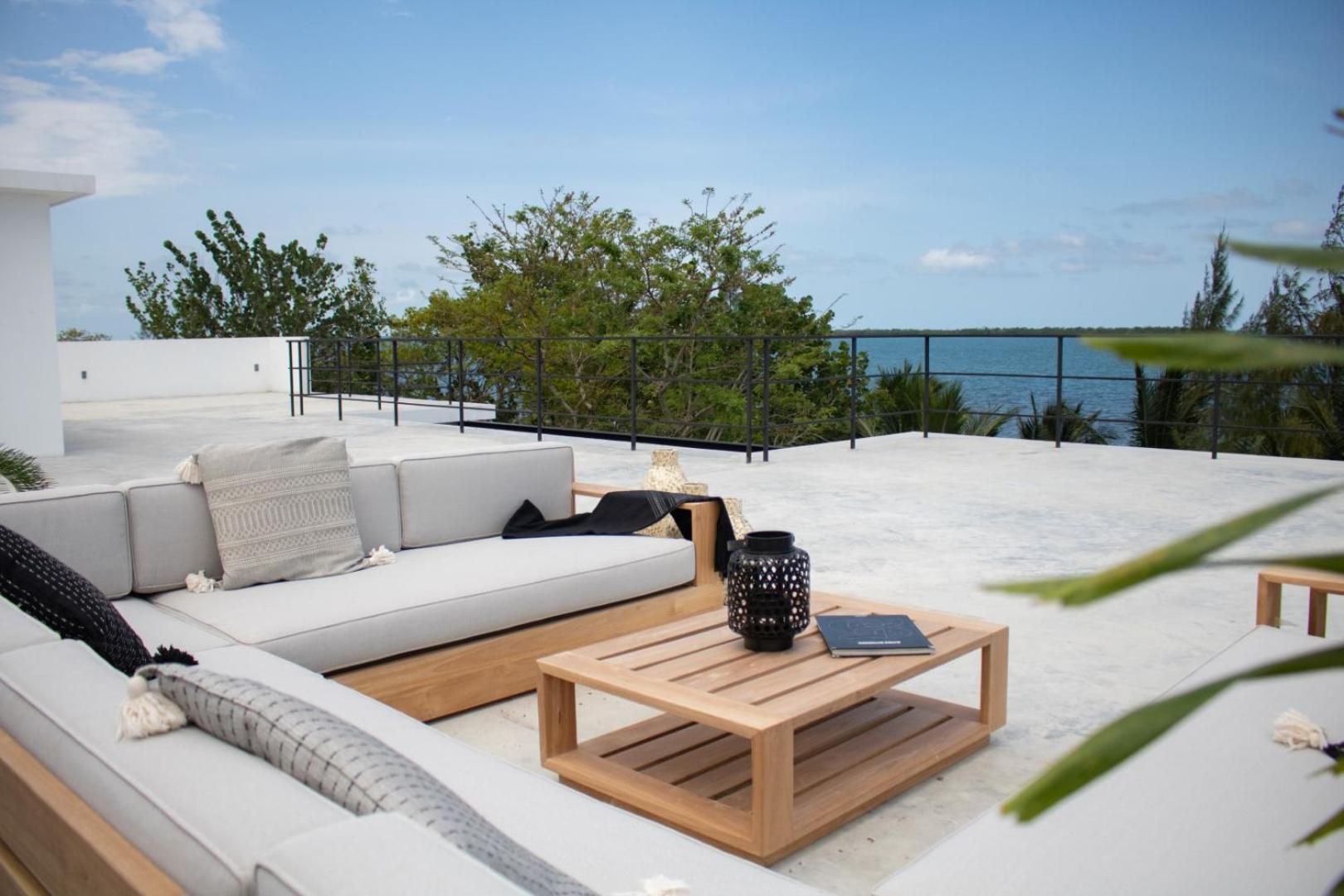 Villa Balam - Modern 4 Bedroom Ocean Front With Pool