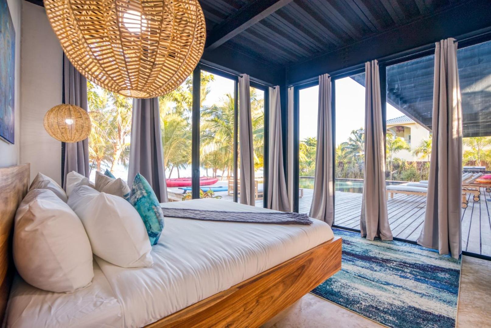 Balam - Modern 4 Bedroom Ocean Front With Pool Villa