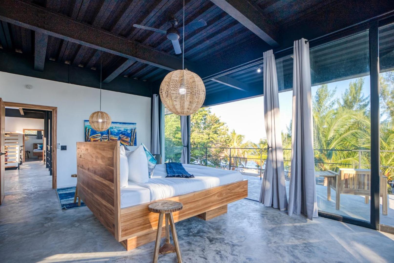 Villa Balam - Modern 4 Bedroom Ocean Front With Pool Maya Beach