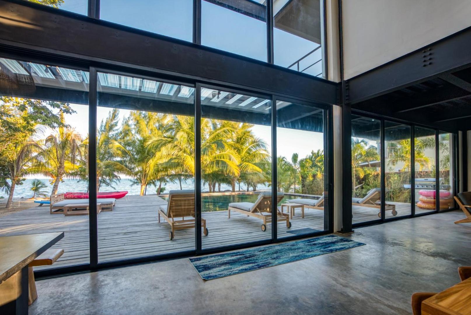 Villa Balam - Modern 4 Bedroom Ocean Front With Pool *