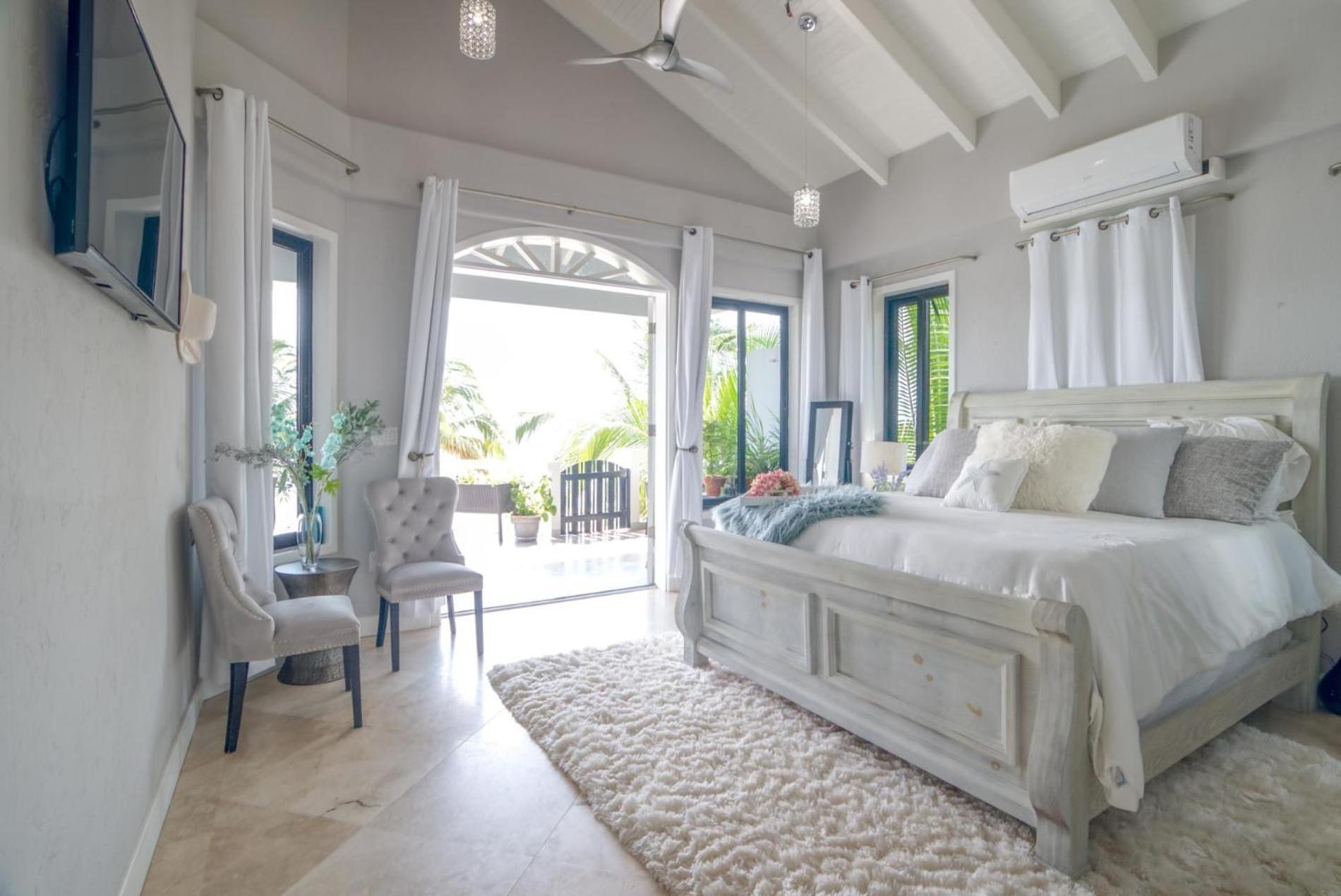 Kairos - Luxury Ocean Front - 4 Bedrooms With 2 Private Pools & Villa *