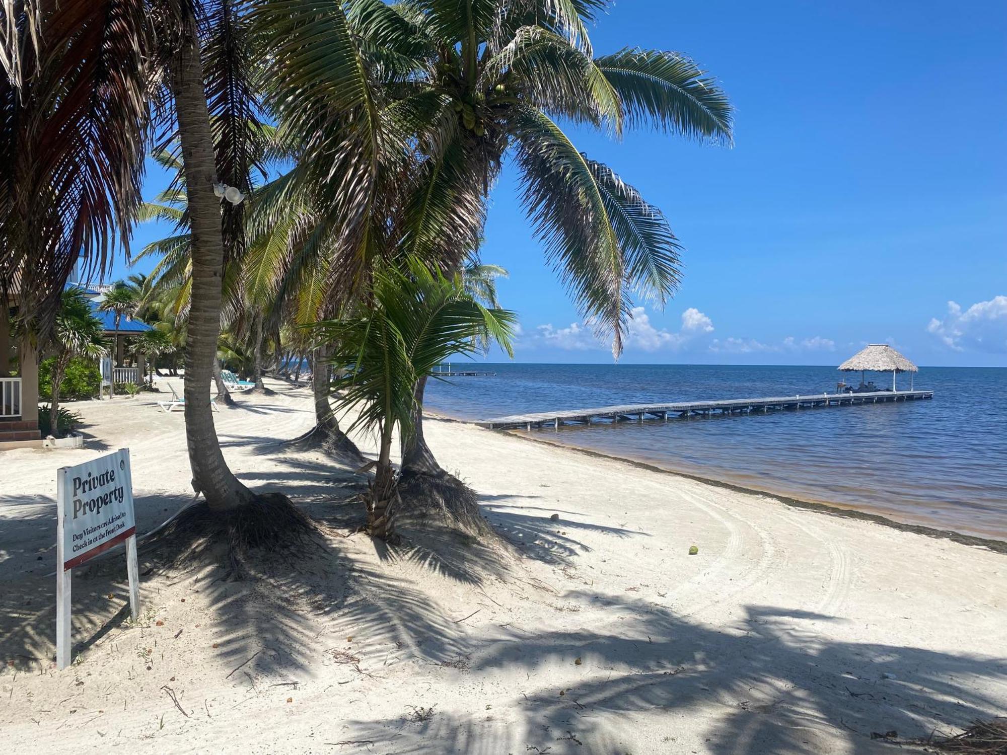 Sapphire Resort San Pedro (Ambergris Caye)