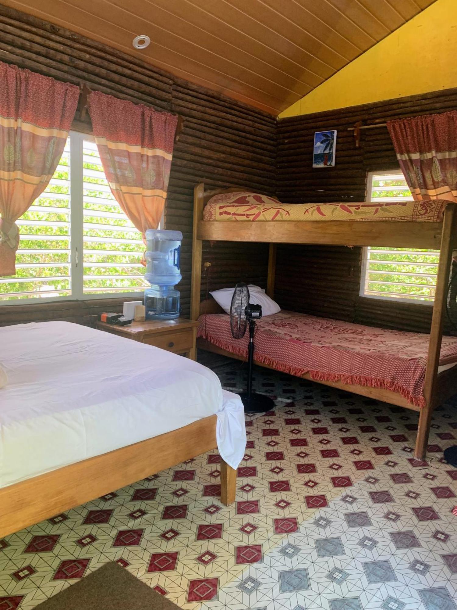 Palmento Grove Garifuna Eco-cultural & Healing Institute 2*