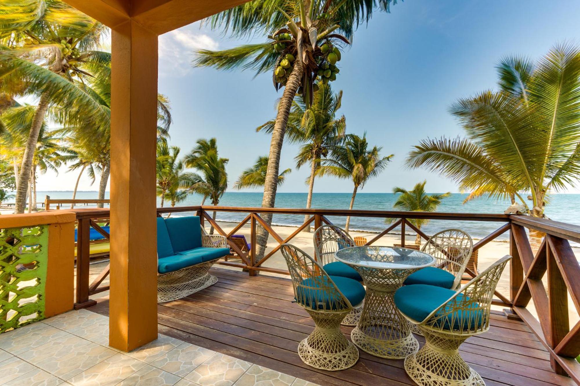 Coconut Row Boutique 4* Hopkins