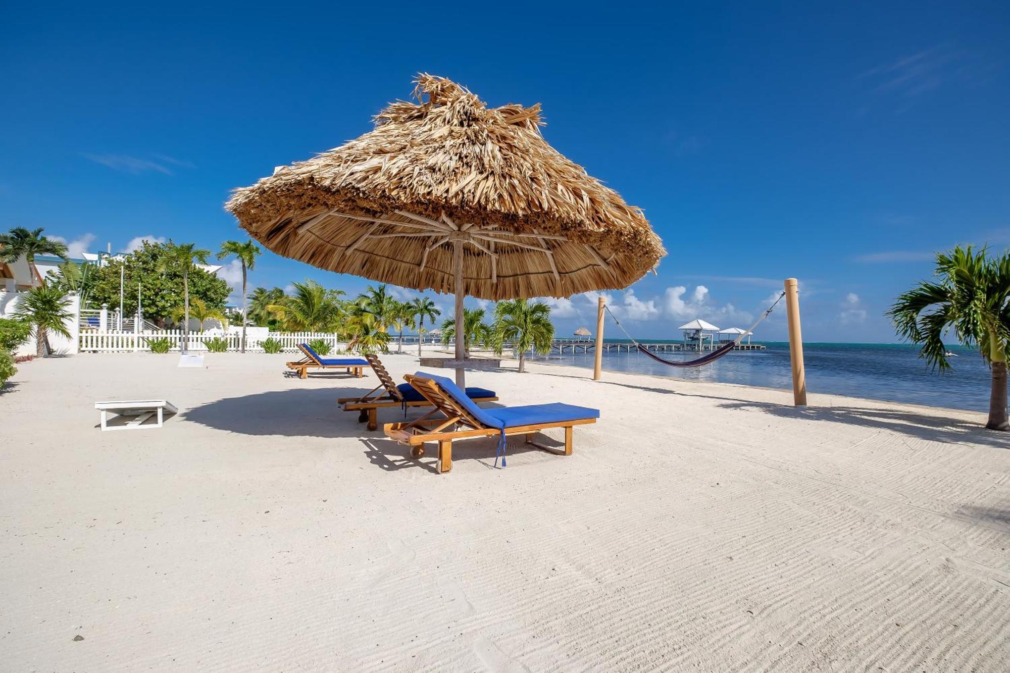 Resort Hol Chan Reef & 3*