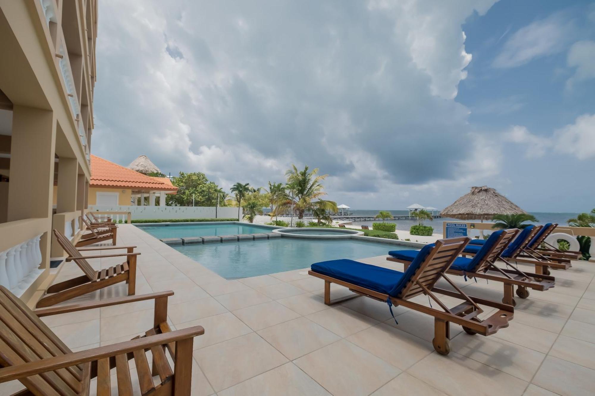 Hol Chan Reef & Resort 3*