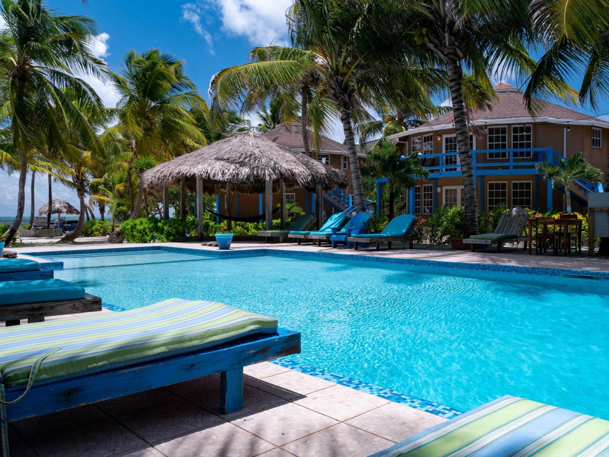Resort White Sands Cove