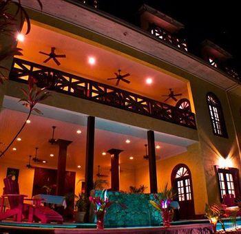 Mahogany Hall Luxury Boutique Resort San Ignacio