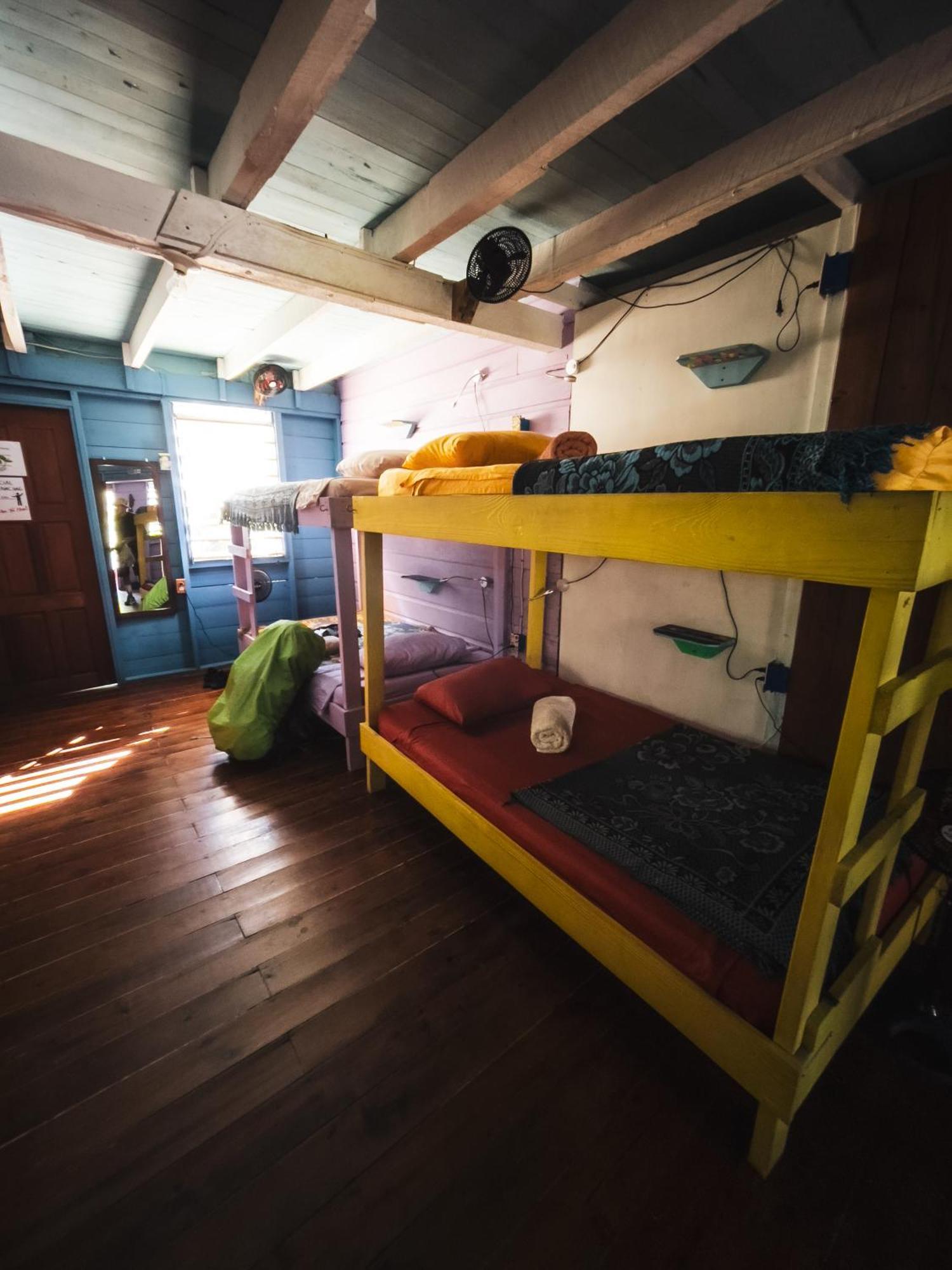 Hostel Anda Di Hows Placencia