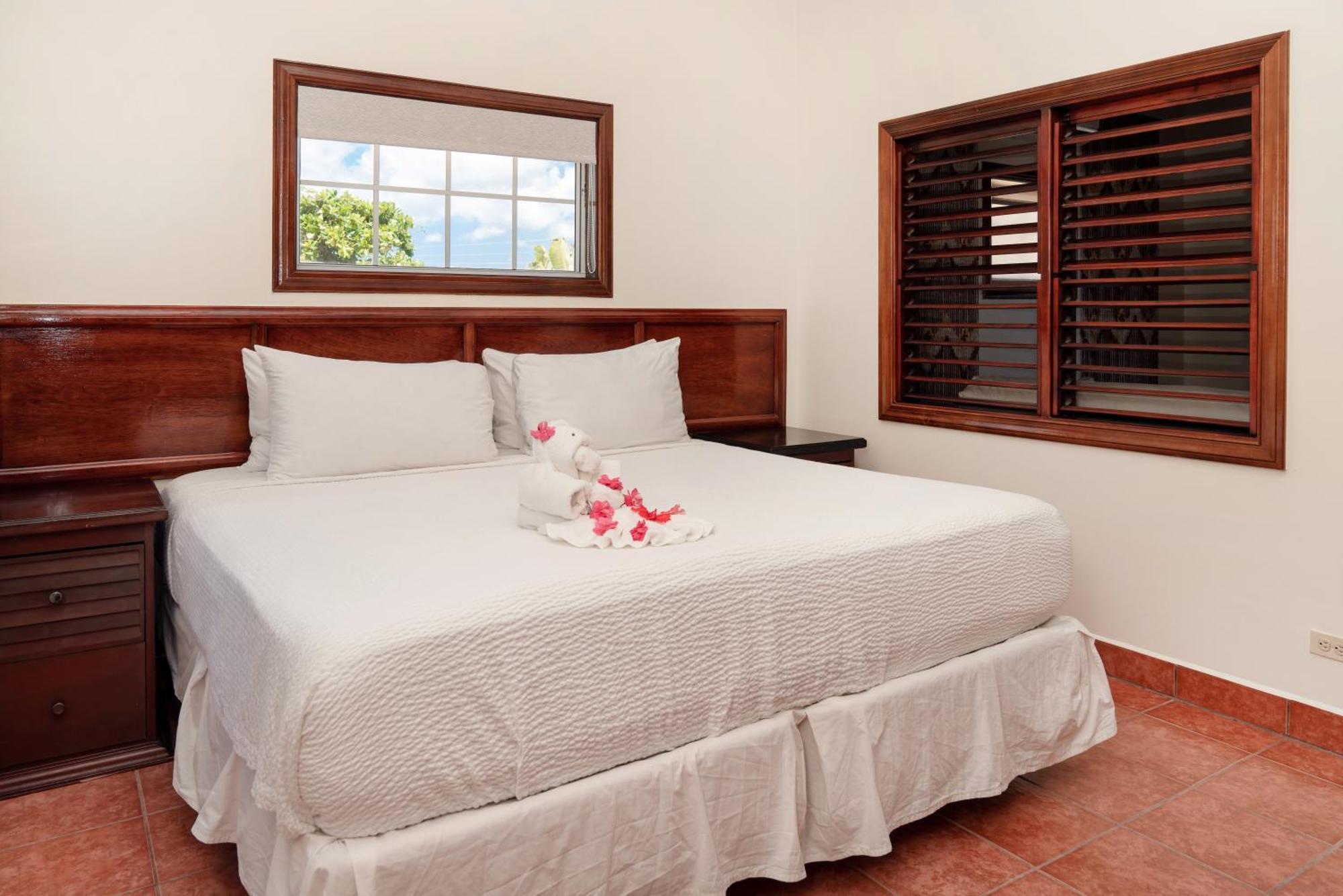 X'tan Ha- The Waterfront Resort San Pedro (Ambergris Caye)