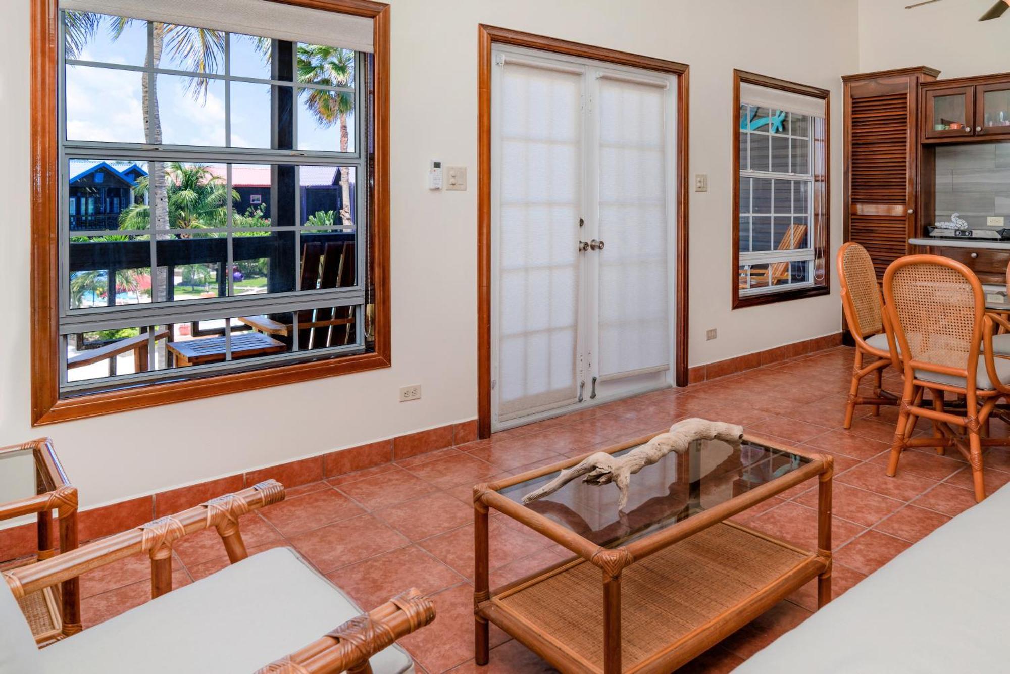 X'tan Ha- The Waterfront Resort San Pedro (Ambergris Caye)