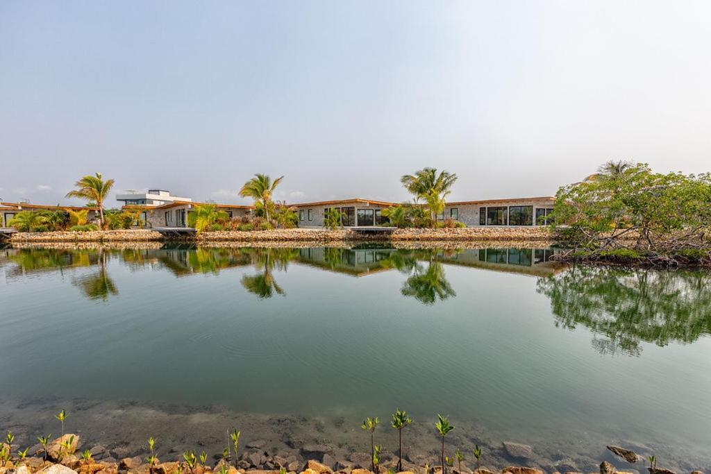 Seabird Dwellings With Private Splash Pool And Dock