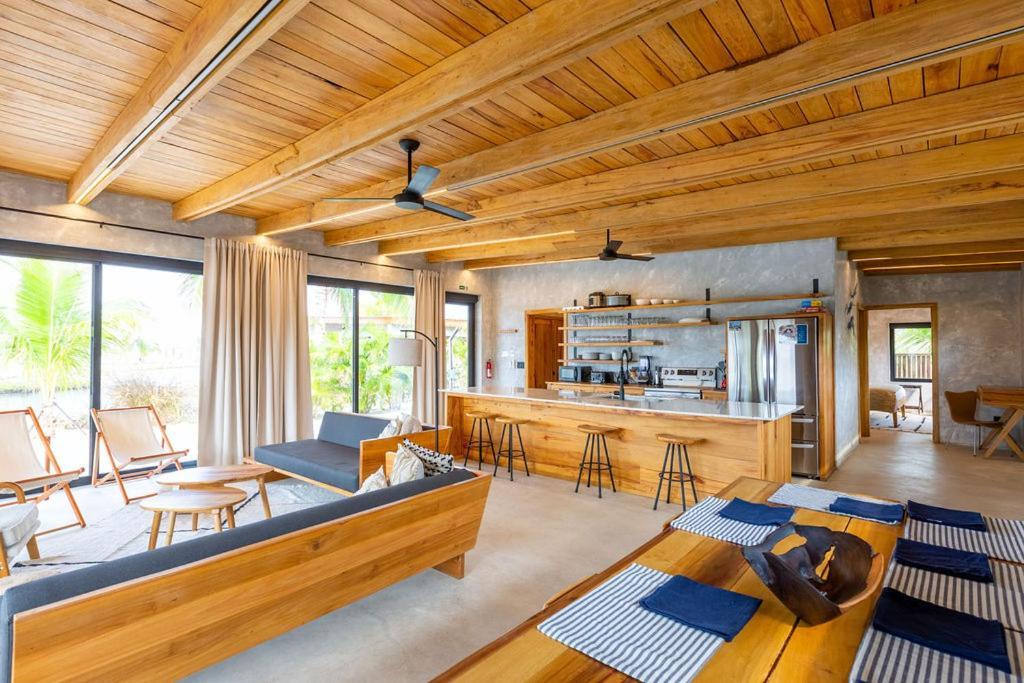 Villa Seabird Dwellings With Private Splash Pool And Dock