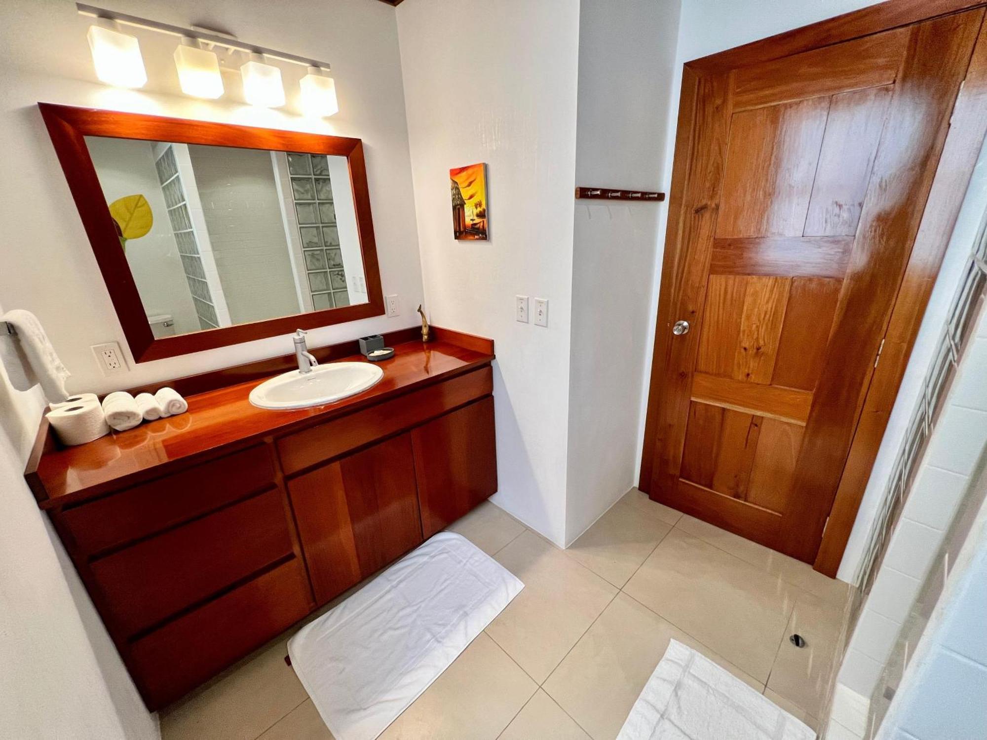 Velento Partial Ocean View #8 * Caye Caulker