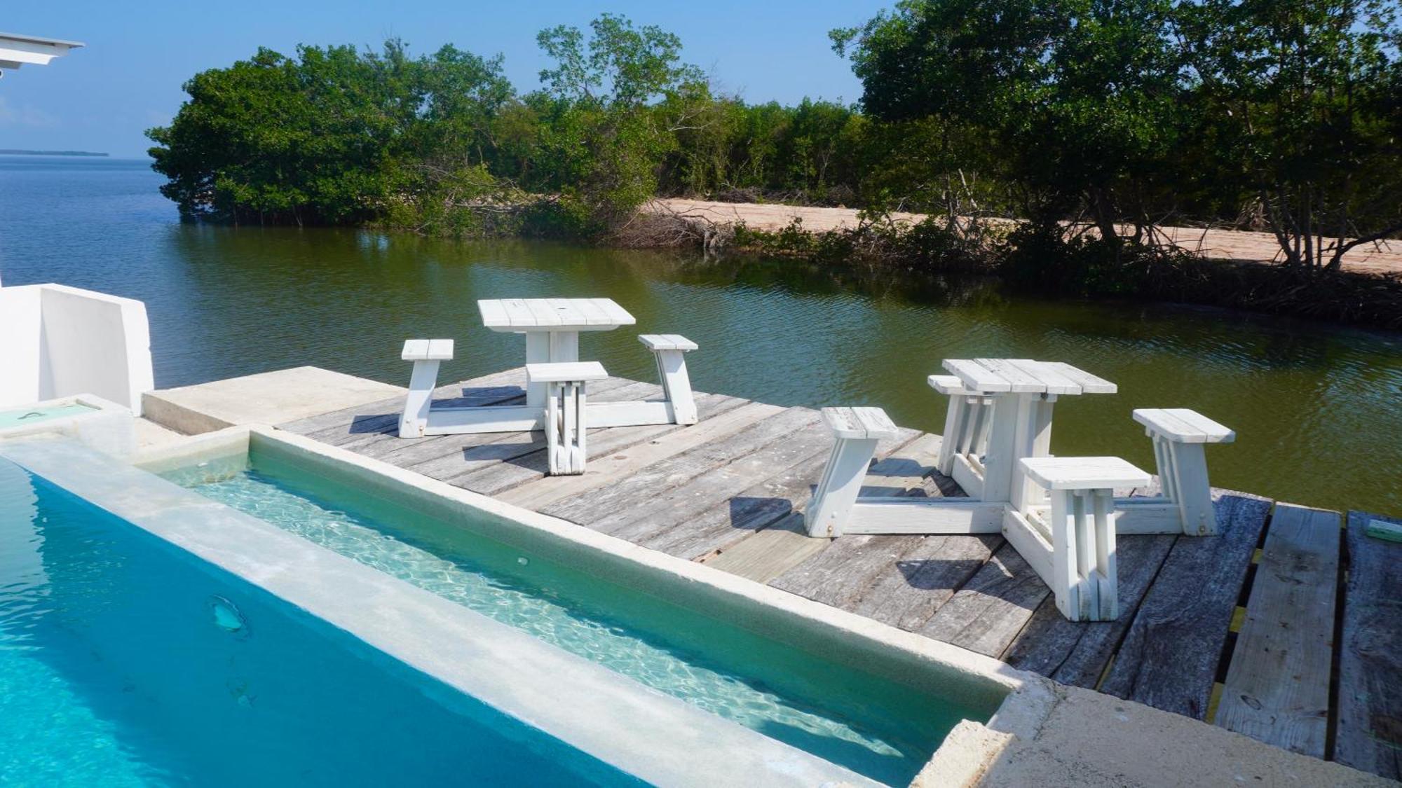 Apartment Belize Waterside Sea View With Infinity Pool & Overwater Deck