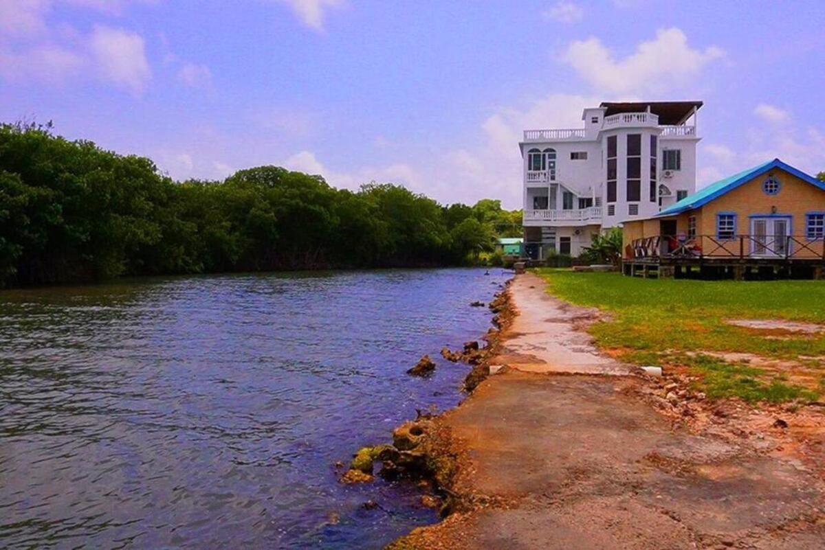 Apartment Belize Waterside Sea View With Infinity Pool & Overwater Deck *