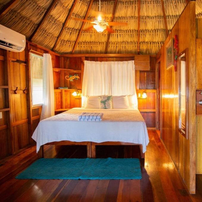 St. George's Caye 3*