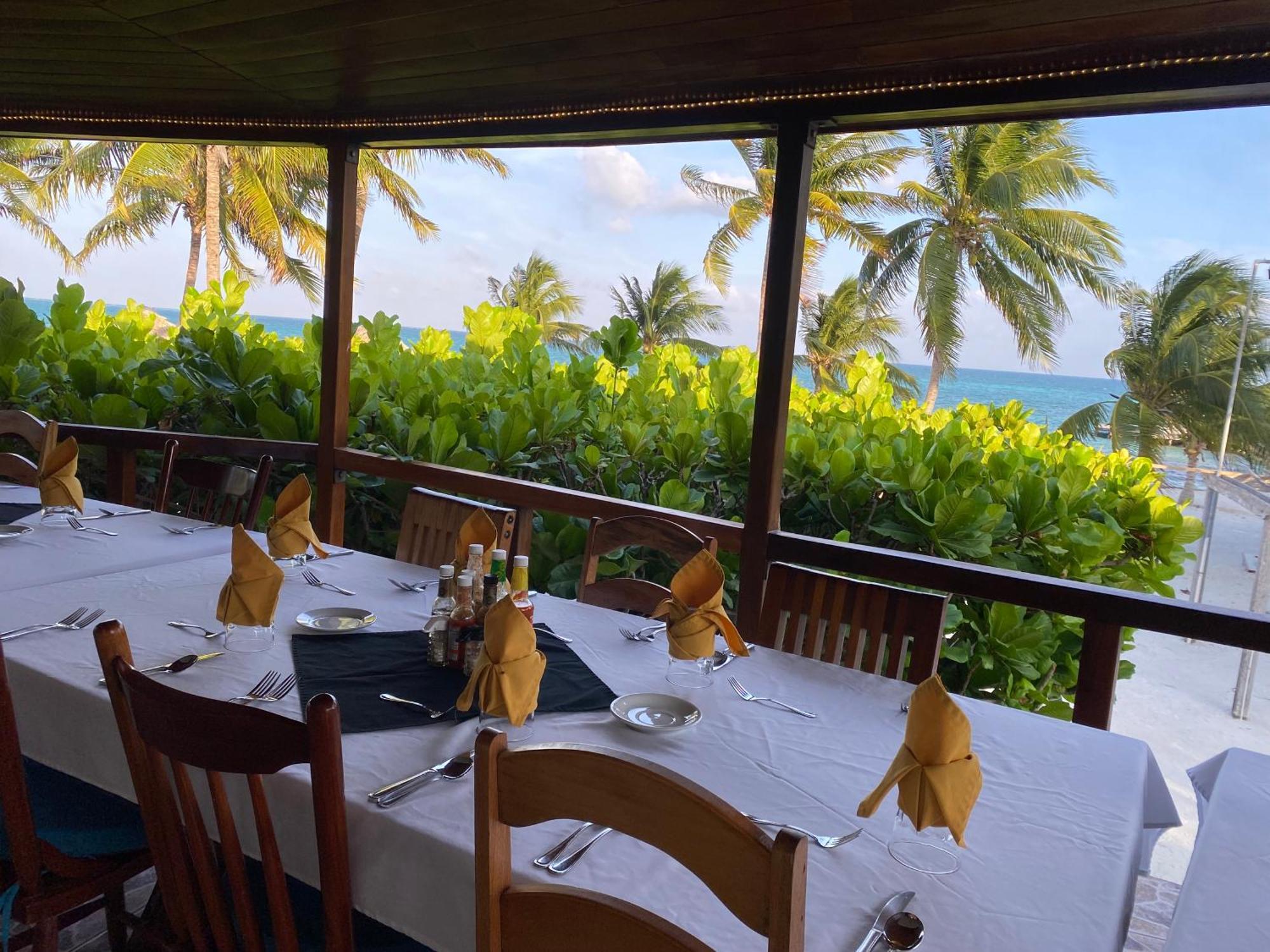 St. George's Caye Resort 3*