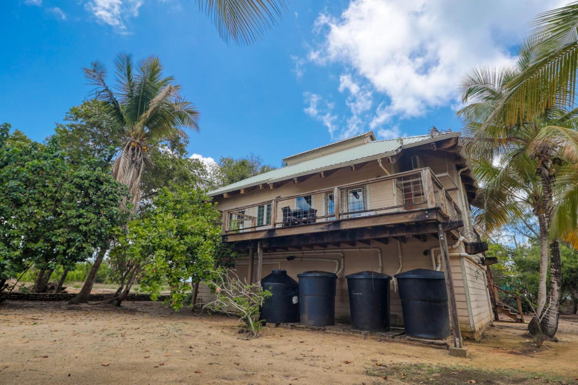 Salty Hawg Holiday home *