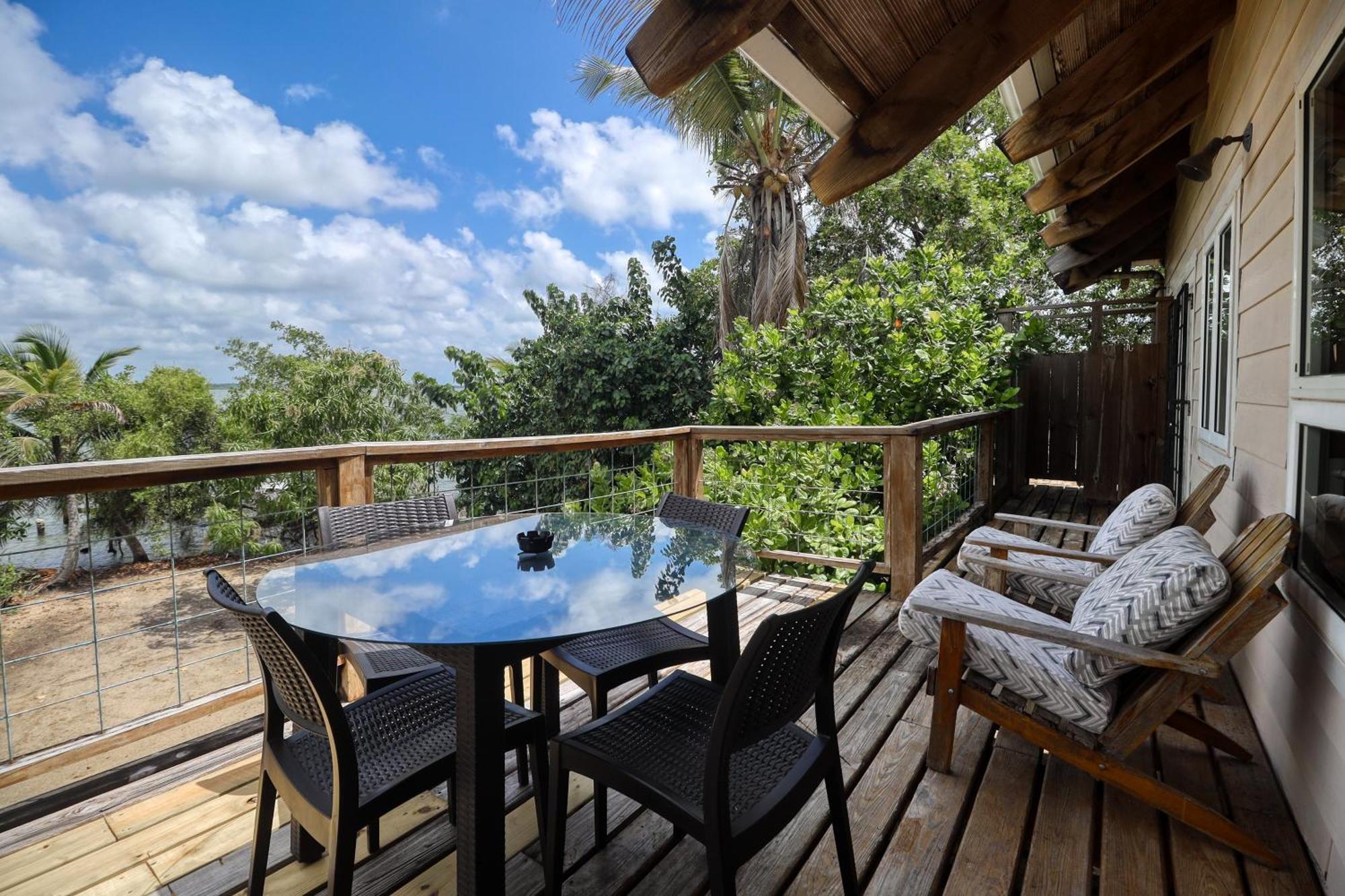 Holiday home Salty Hawg Maya Beach