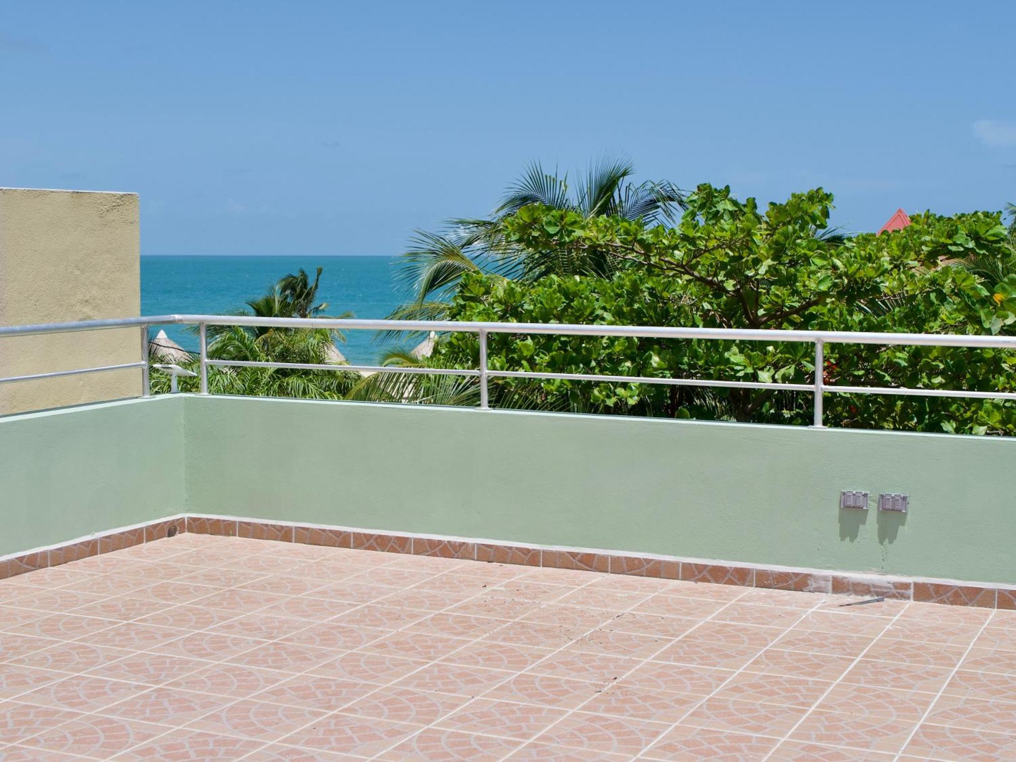 Meme's Place Apartment Placencia