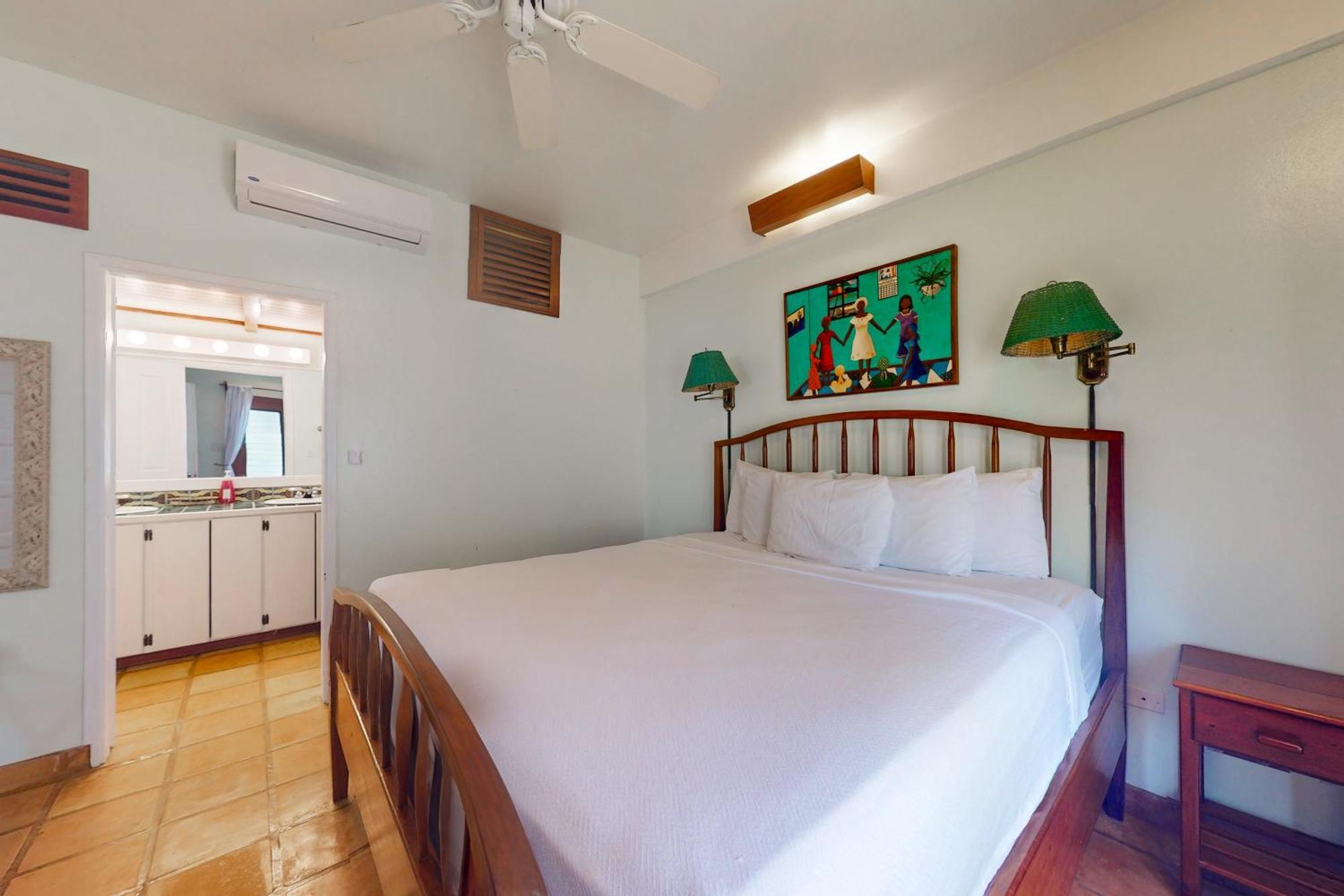 Beachside Gold Standard Certified Apartment Placencia