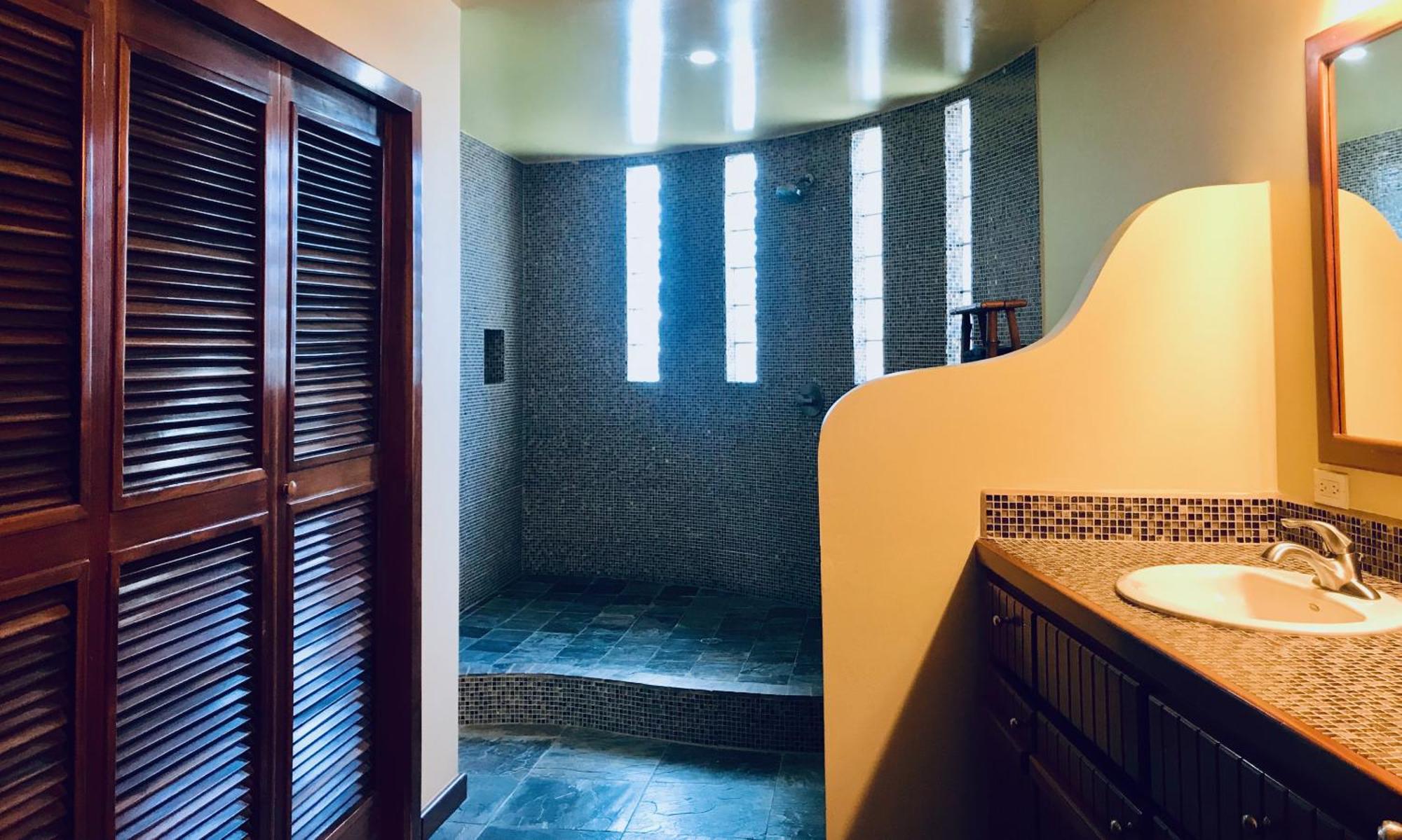 Serenity Villa *