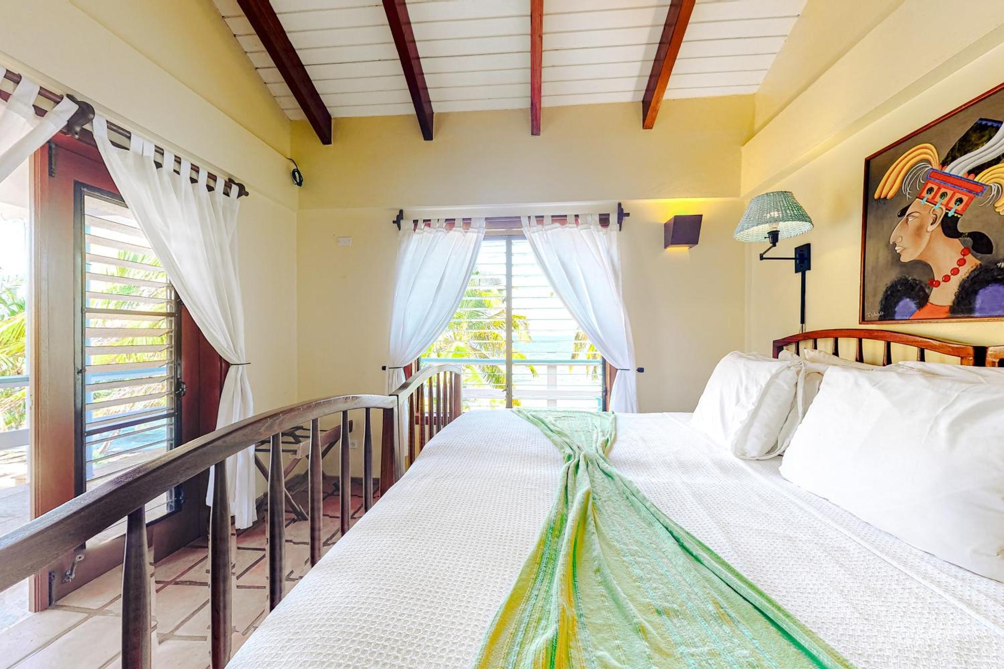 Beachside Gold Standard Certified Placencia
