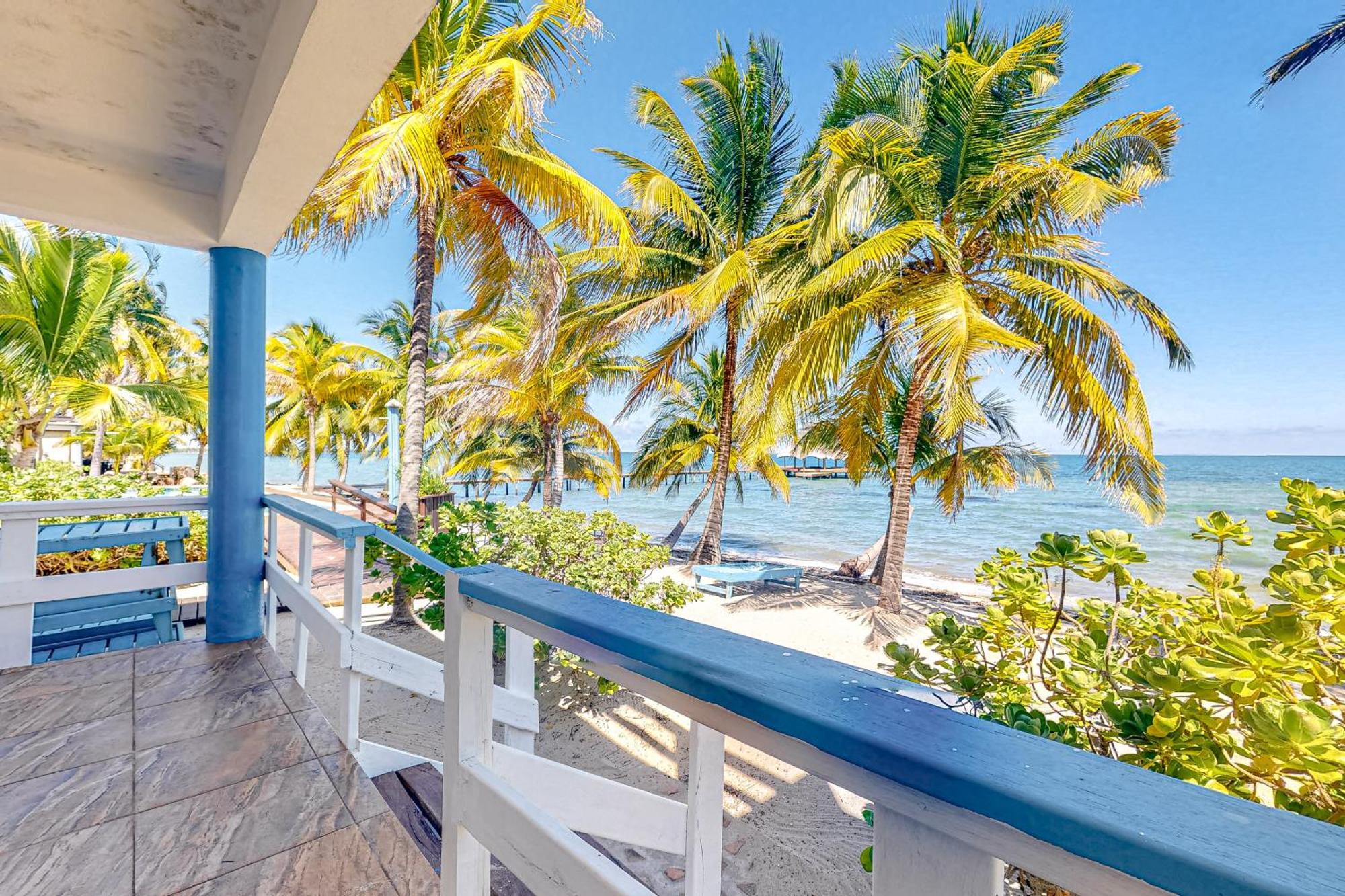 Apartment Beachside Gold Standard Certified Placencia