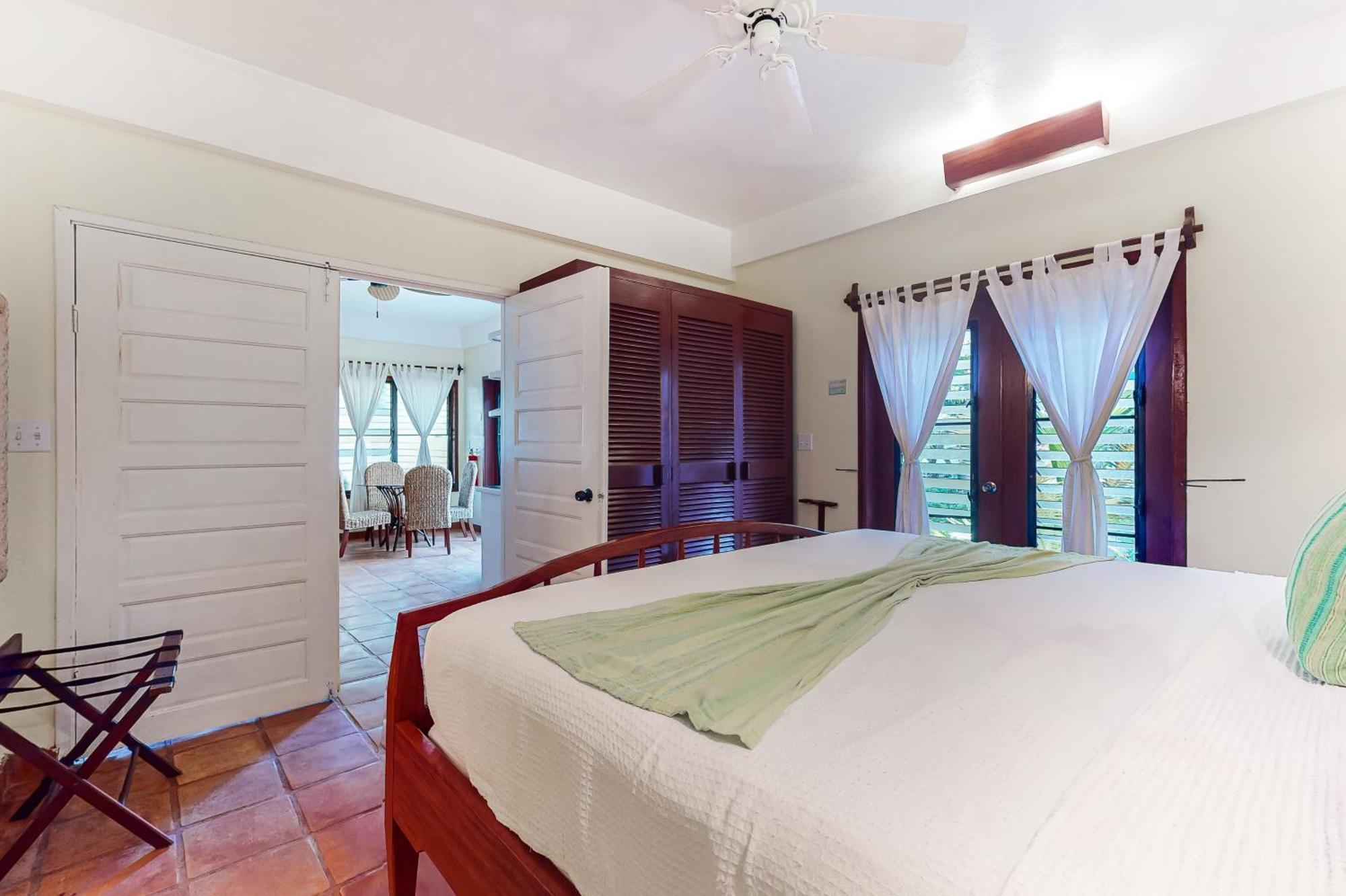 Beachside Gold Standard Certified Placencia