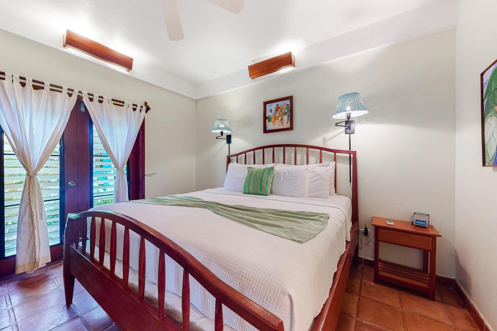 Apartment Beachside Gold Standard Certified Placencia