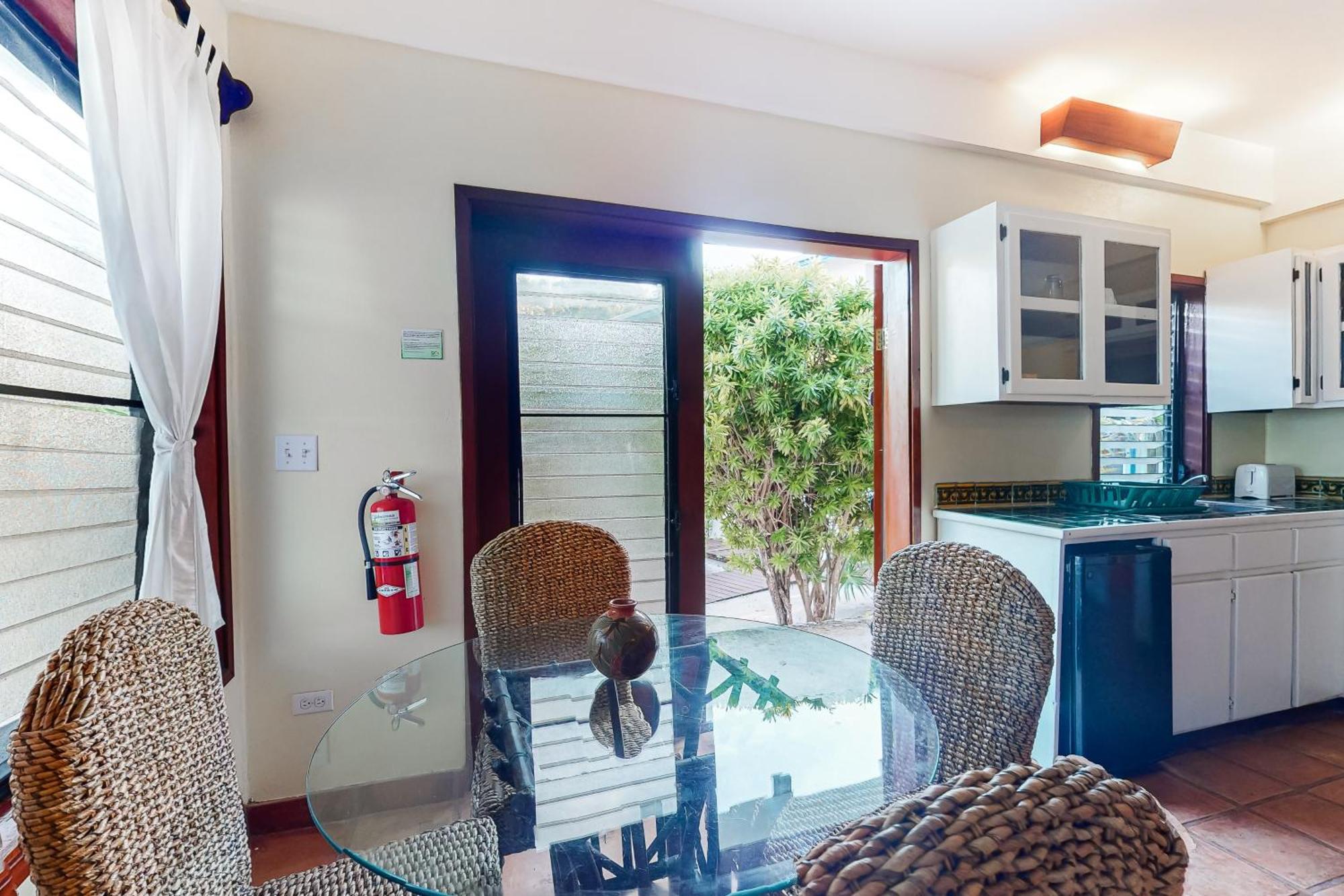 Beachside Gold Standard Certified Placencia