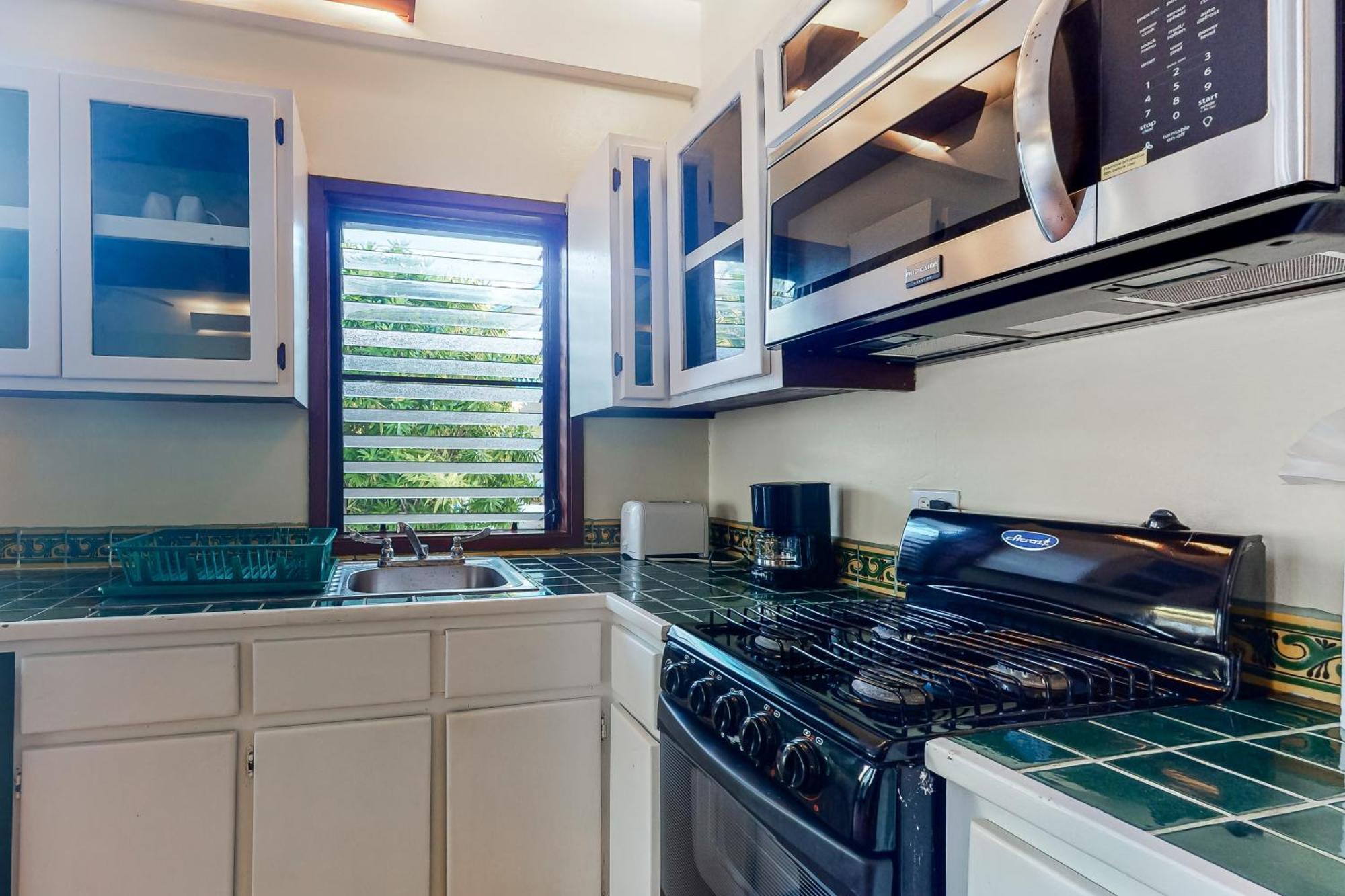 Beachside Gold Standard Certified Apartment *