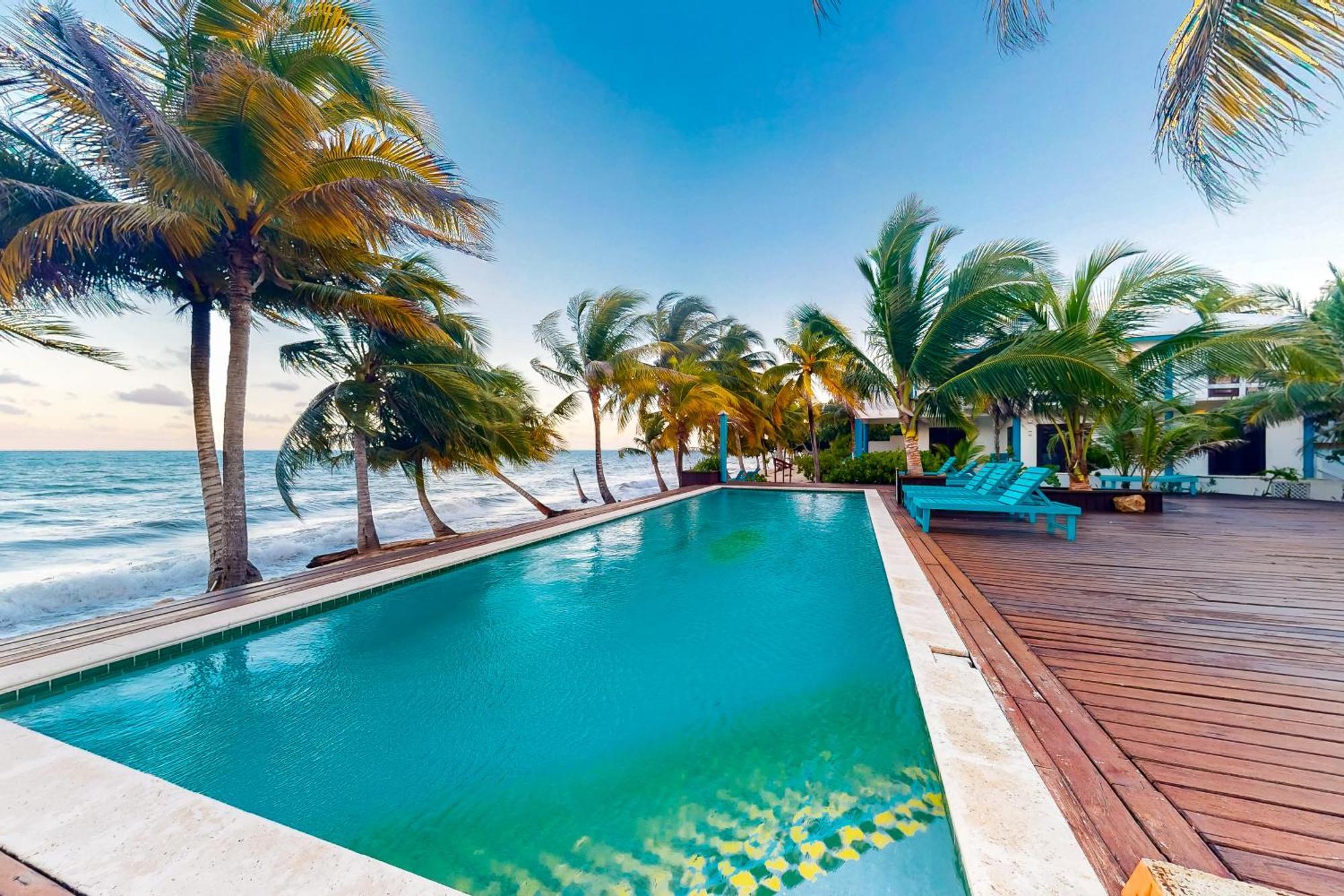 Beachside Gold Standard Certified Apartment Placencia