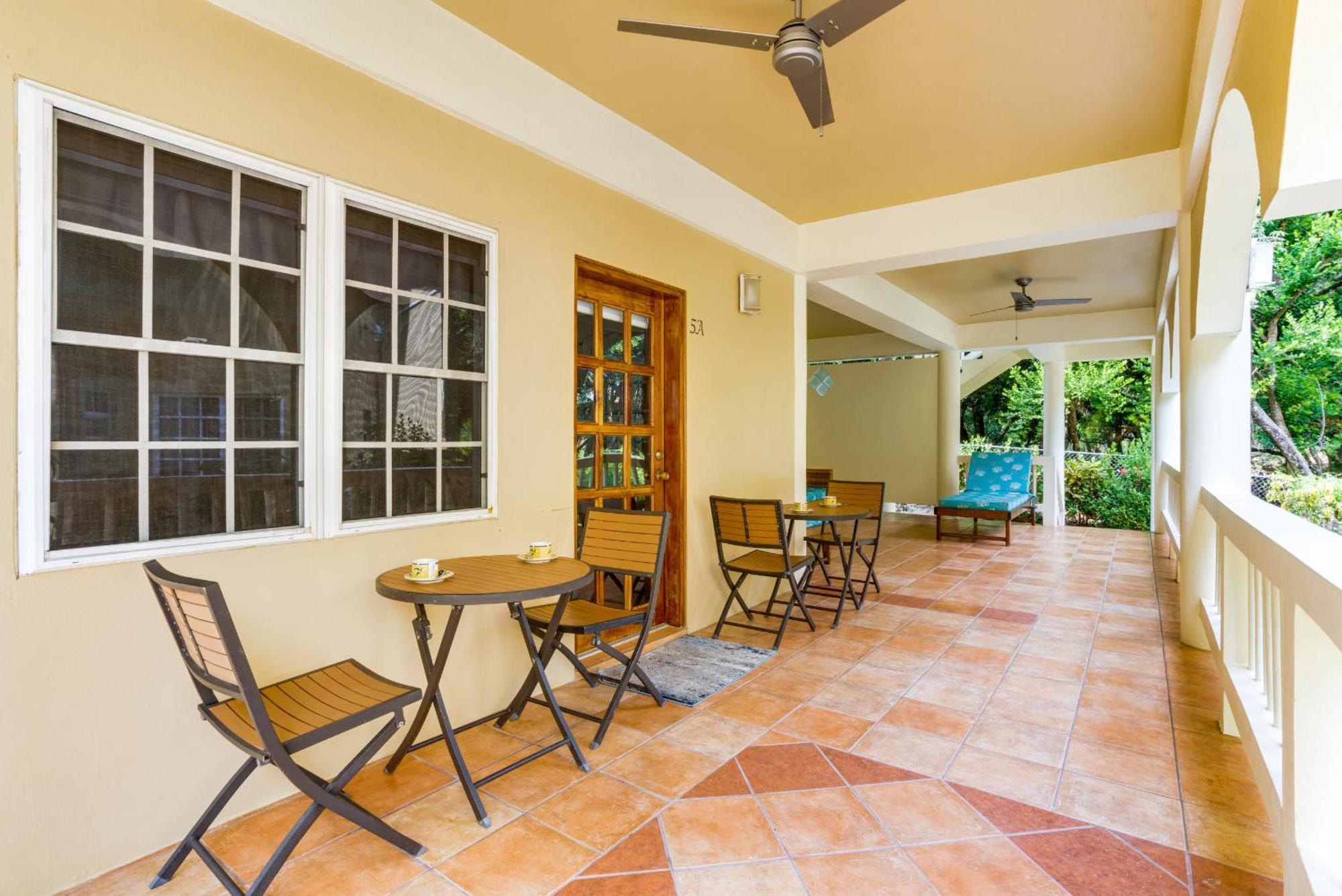 Porticos * Placencia