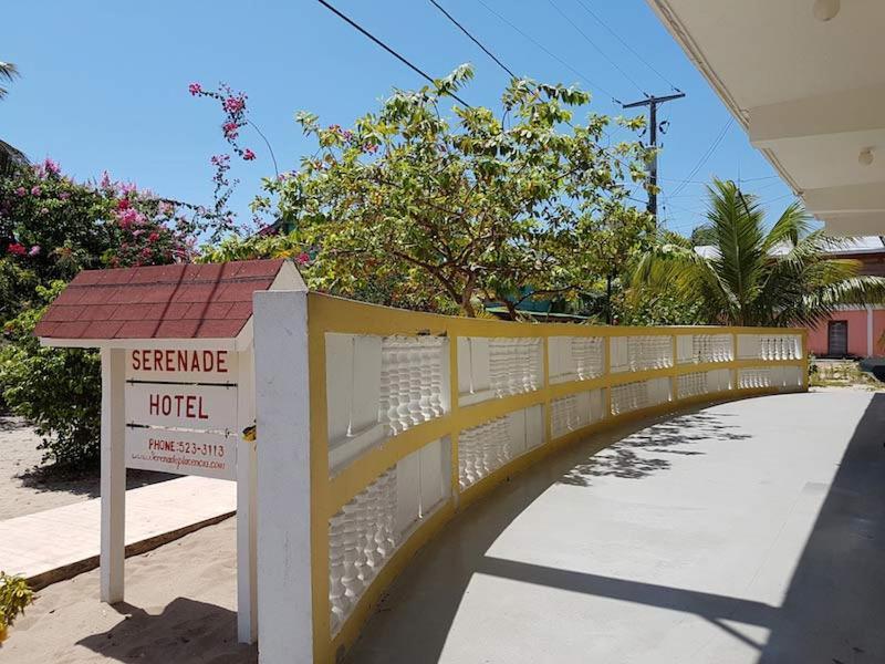 Serenade Hotel 3*