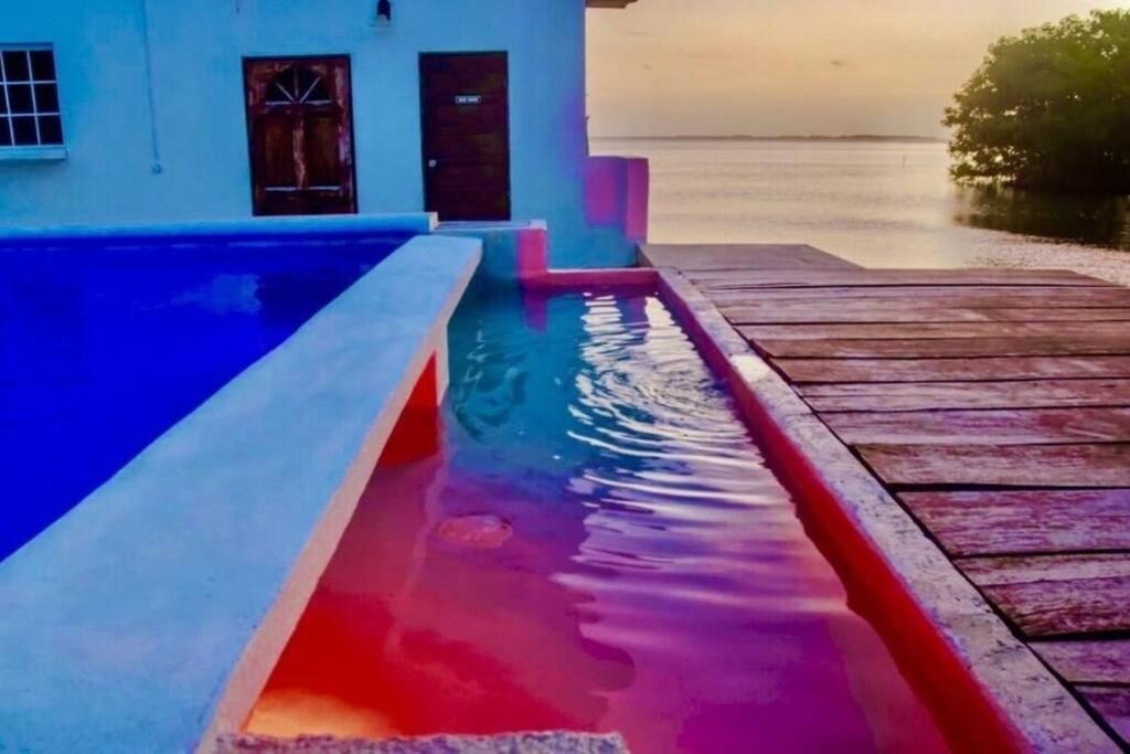 See Belize Tranquil Sea View Studio With Balcony, Infinity Pool & Overwater Deck Apartment
