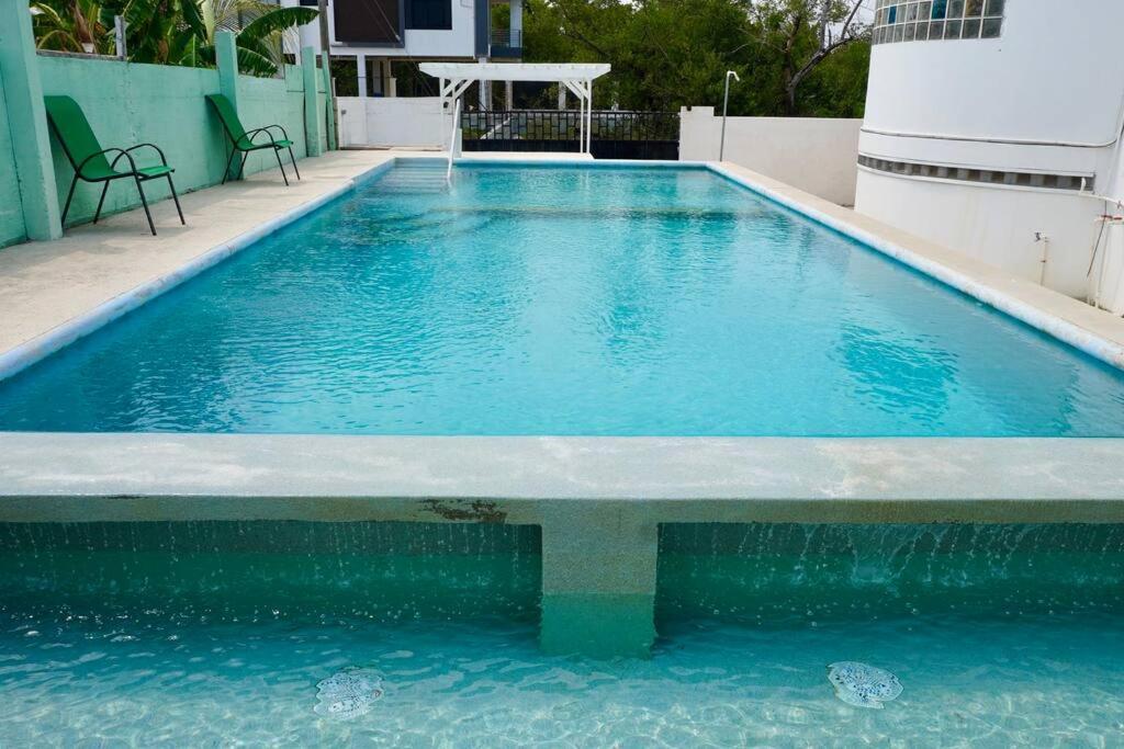 See Belize Tranquil Sea View Studio With Balcony, Infinity Pool & Overwater Deck *