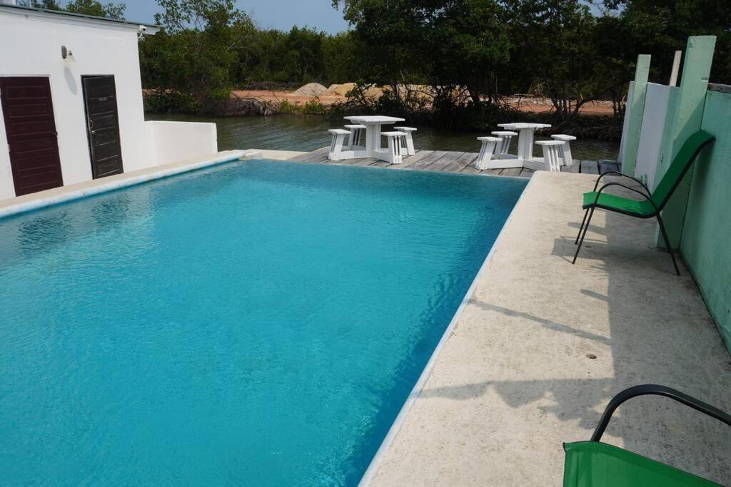 See Belize Tranquil Sea View Studio With Balcony, Infinity Pool & Overwater Deck * Belize City