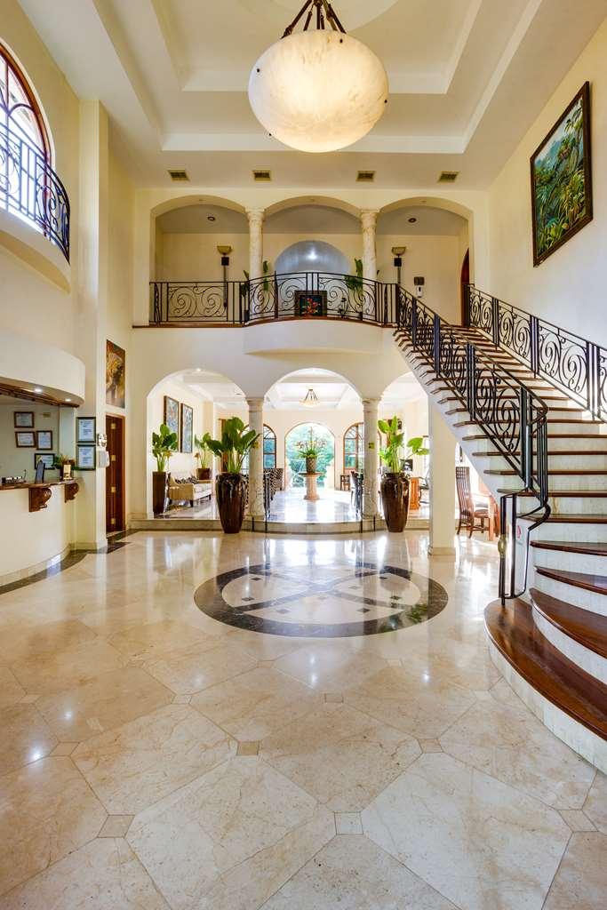 San Ignacio Resort Hotel *