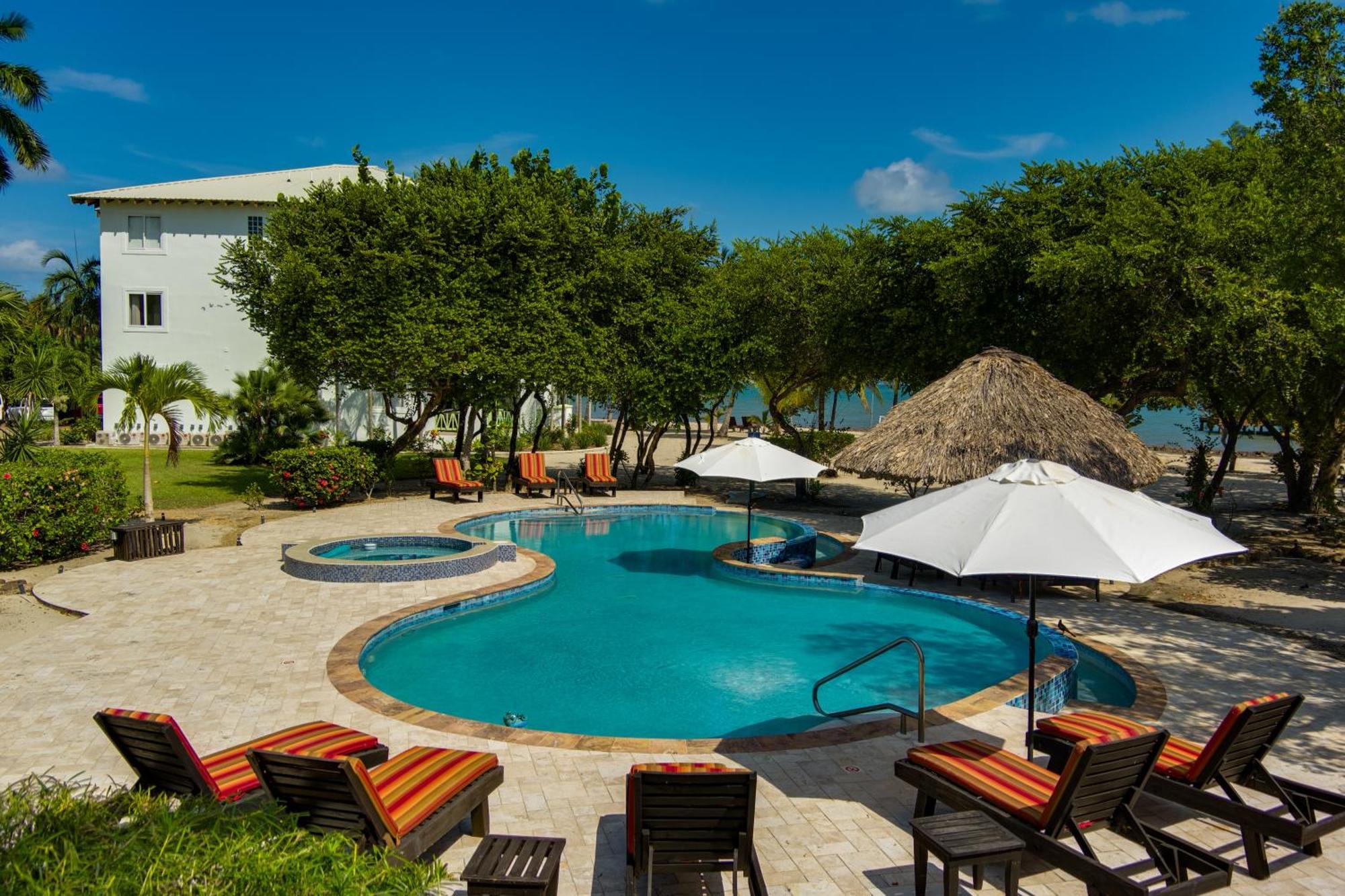 The At Cocoplum Placencia