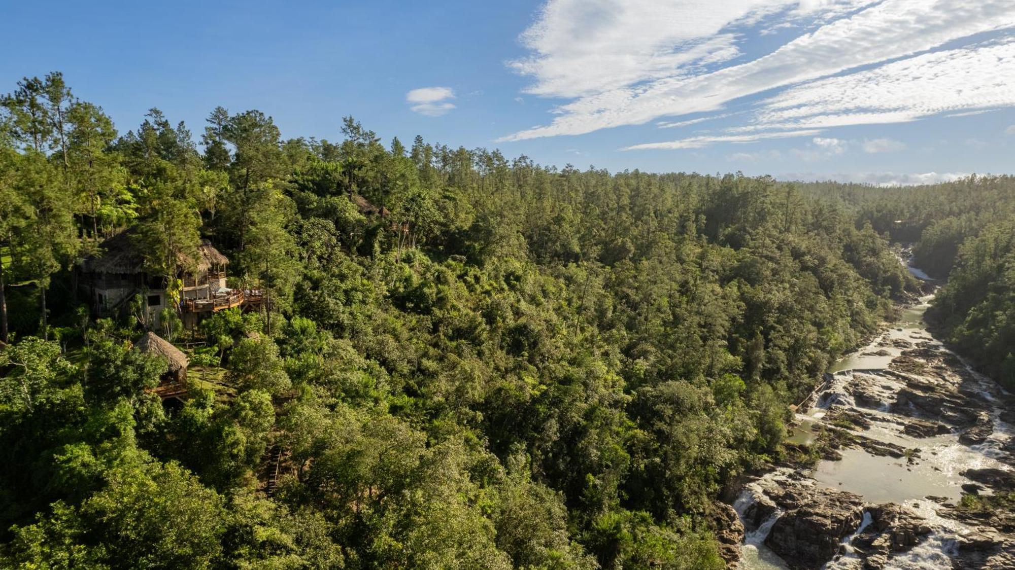 Gaia Riverlodge Resort 3*