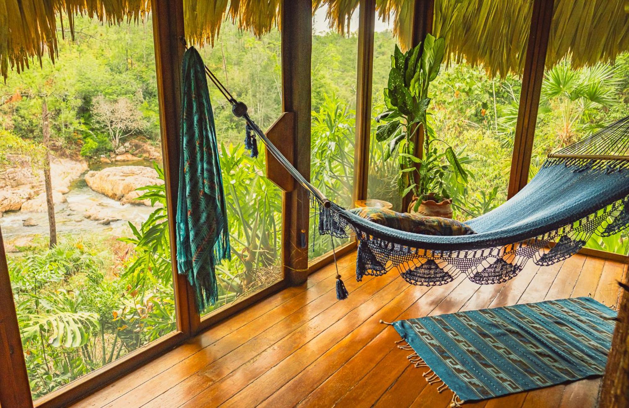 Gaia Riverlodge Resort Unitedville